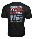T-Shirt - Two Types of Divers