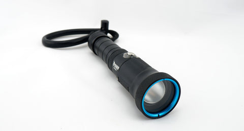 olight flashlight 900 lumens Kraken LED Light Torch 900 Lumen (NR-900Z) – SCDiving